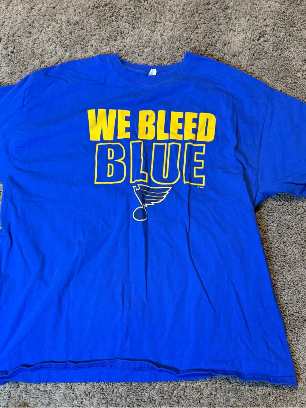 St. Louis We Bleed Blue Mens XL Blue NHL Hockey T-Shirt 100% Cotton SL - Picture 2 of 8